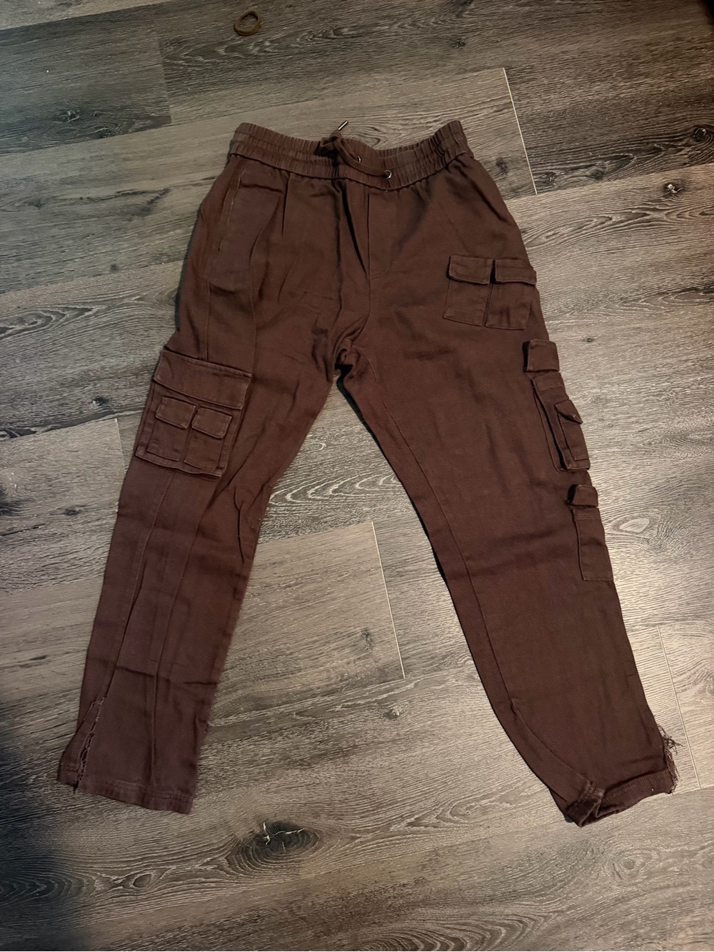 Maniere De Voir Men’s Cargo Pants in Brown